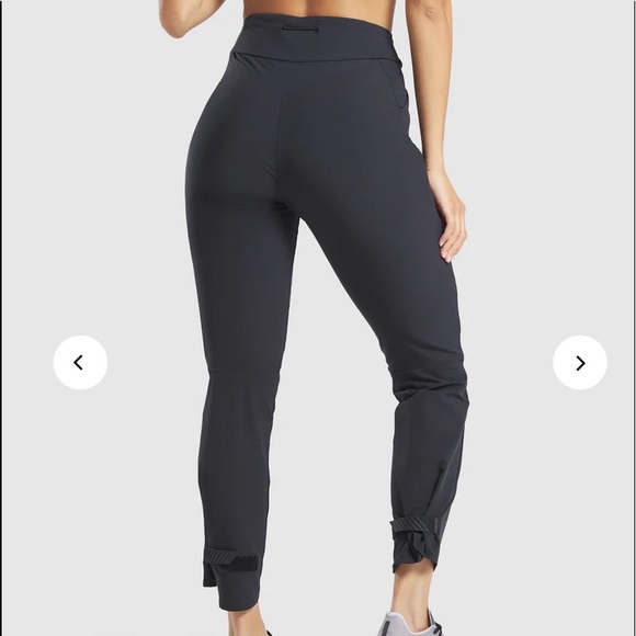 Gymshark Women’s (High Waisted) Black Venture Joggers! Size S - Picture 5 of 8
